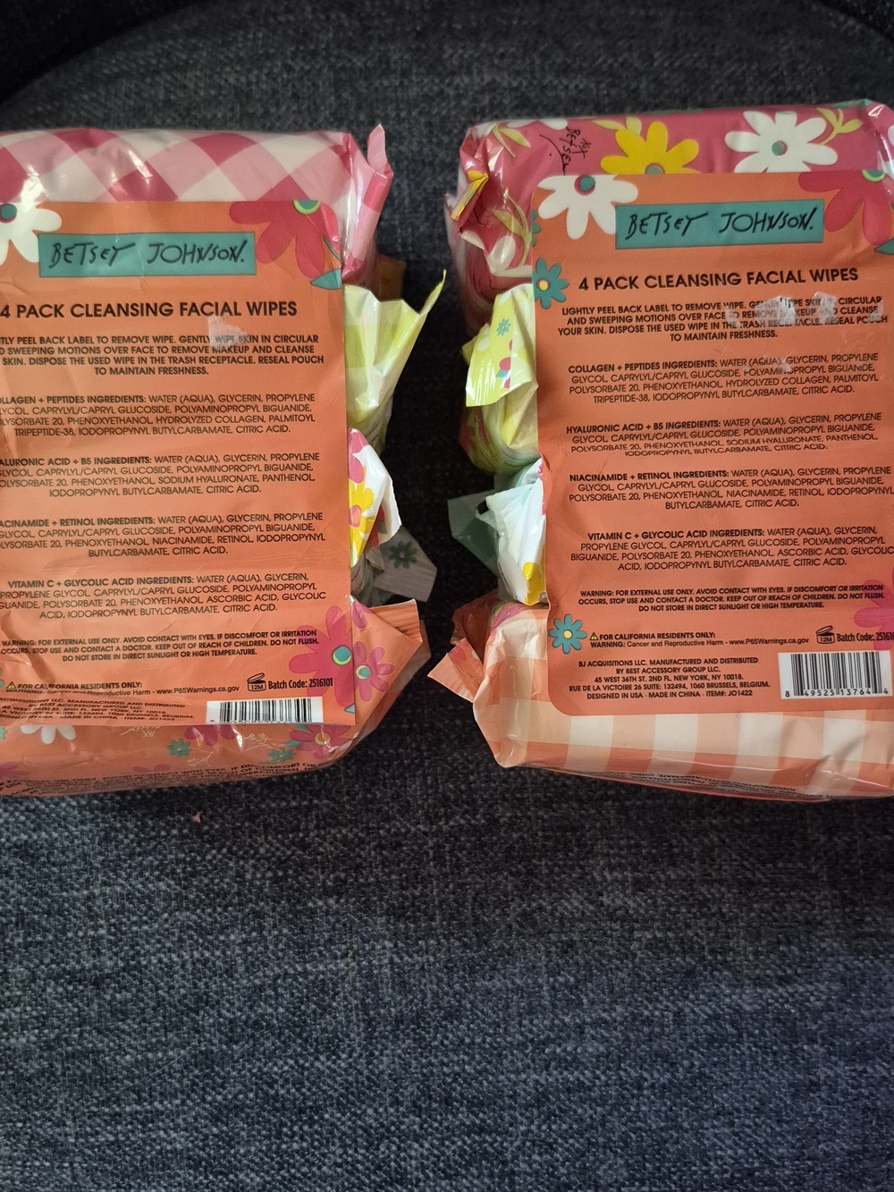Betsey Johnson Pink Cleansing Facial Wipes - 8Pack (240 Wipes Total) - Picture 2 of 11